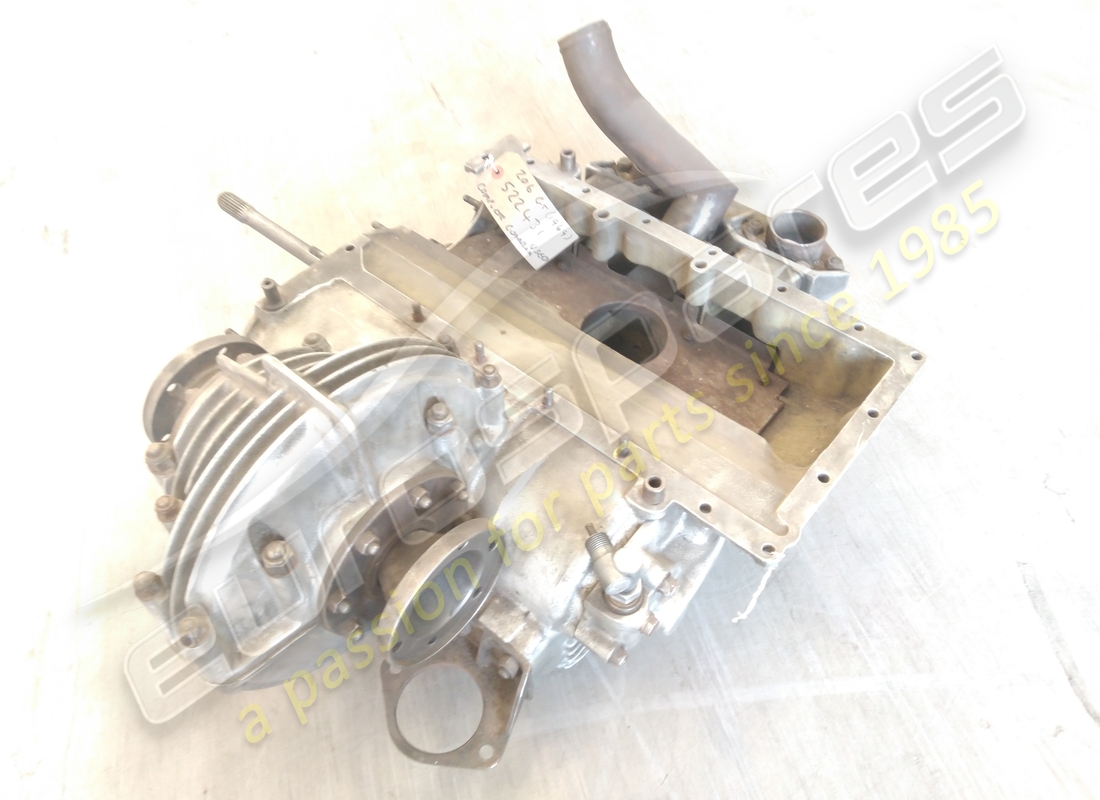 used ferrari gearbox case. part number 522431 (1)
