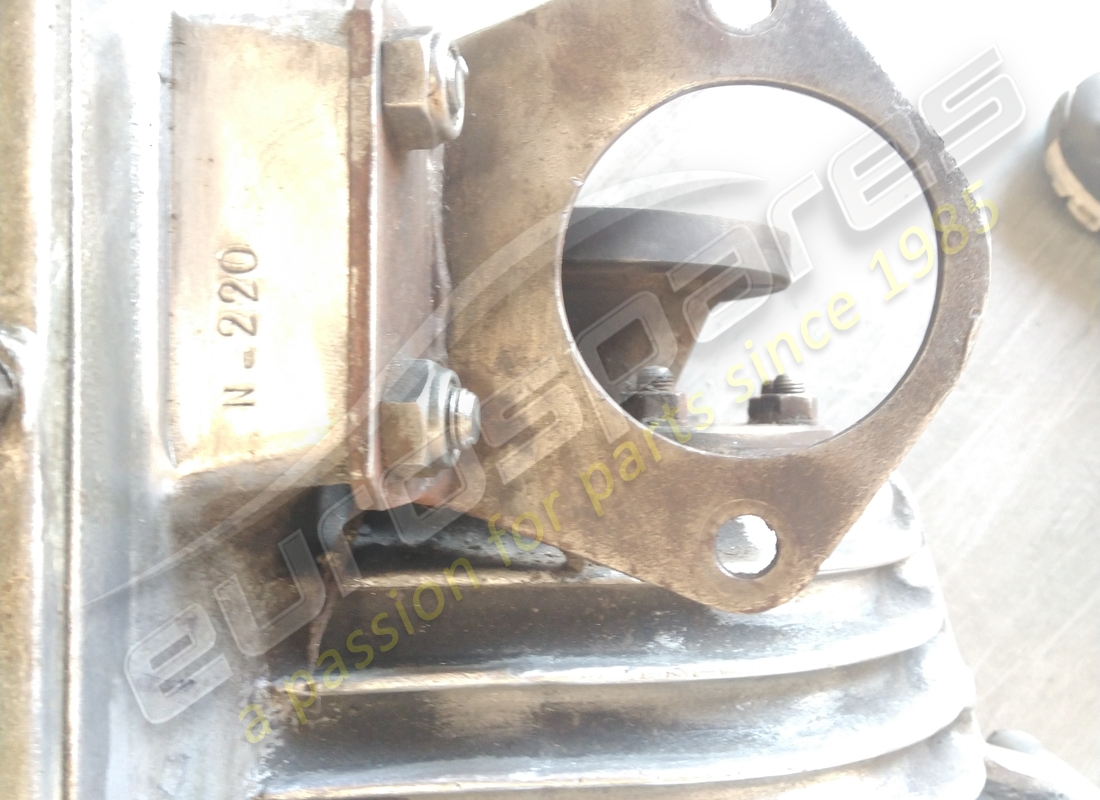 used ferrari gearbox case. part number 522431 (6)