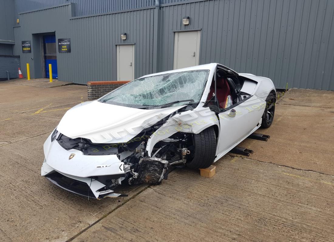 lamborghini evo coupe (2020) with 5,552 miles, being prepared for dismantling #1