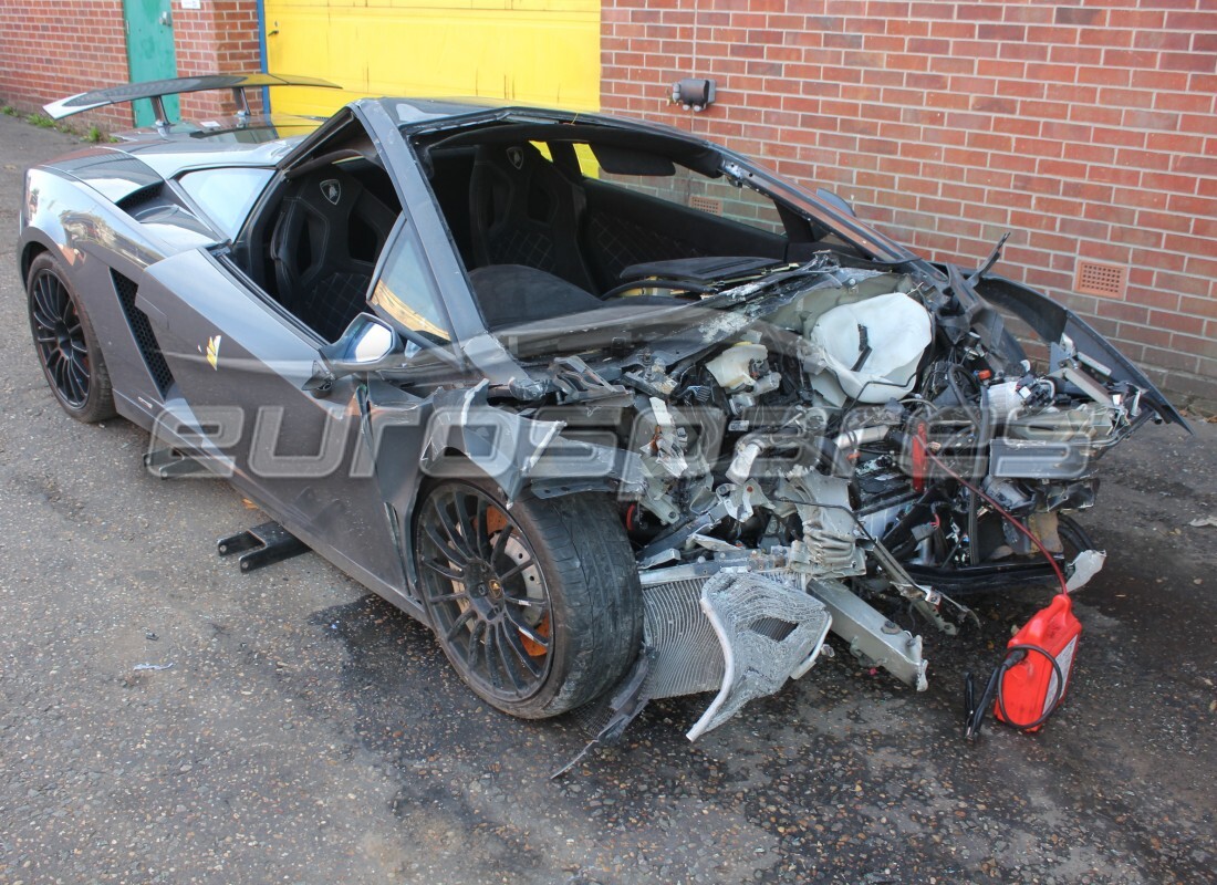 lamborghini lp560-2 coupe 50 (2014) with 7,461 miles, being prepared for dismantling #4
