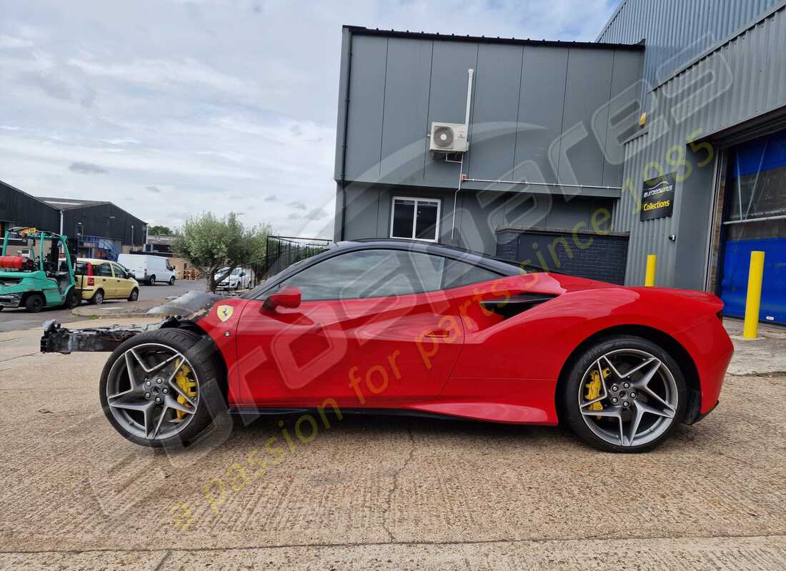 ferrari f8 tributo with 973 miles, being prepared for dismantling #2
