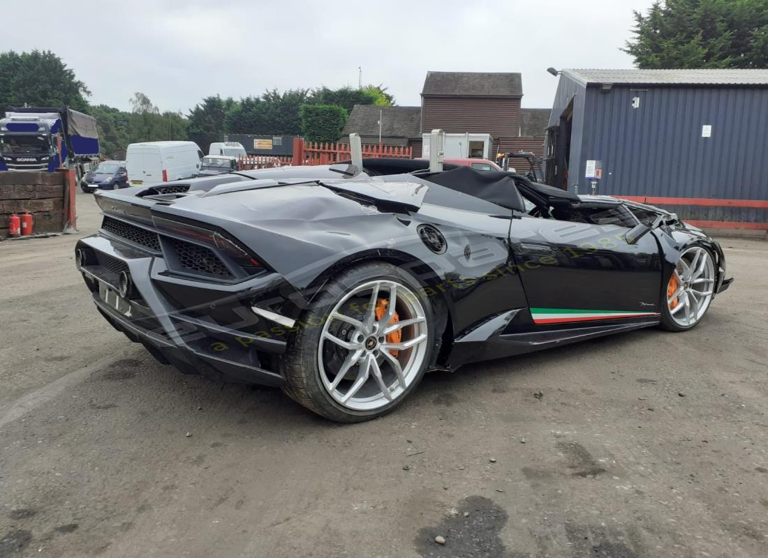 lamborghini performante spyder (2019) with 1,589 miles, being prepared for dismantling #4