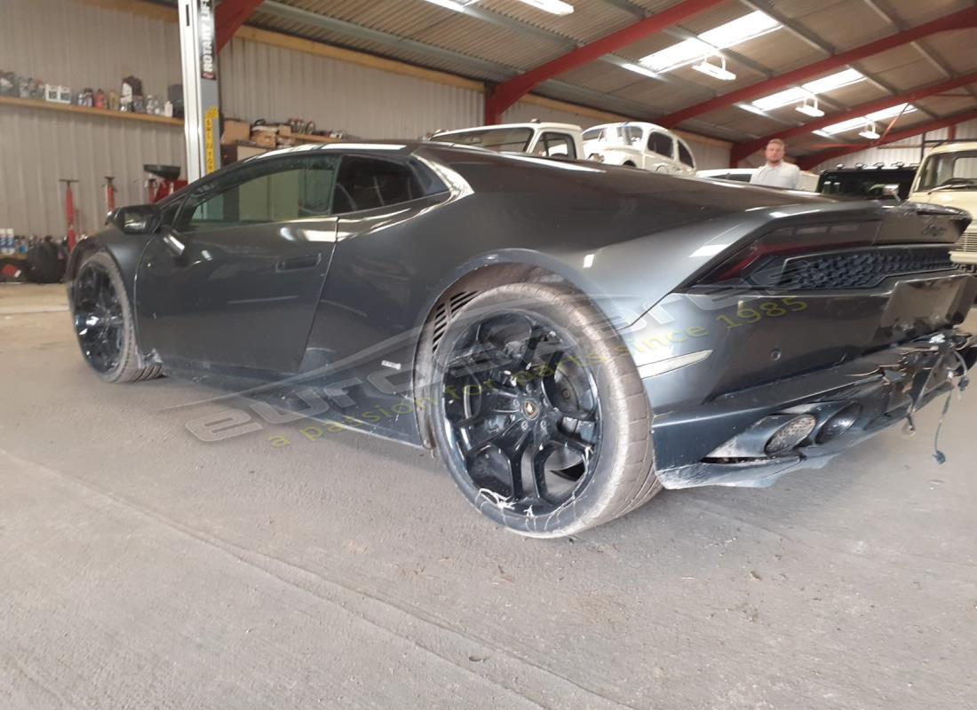lamborghini lp610-4 coupe (2015) with 18,603 miles, being prepared for dismantling #3