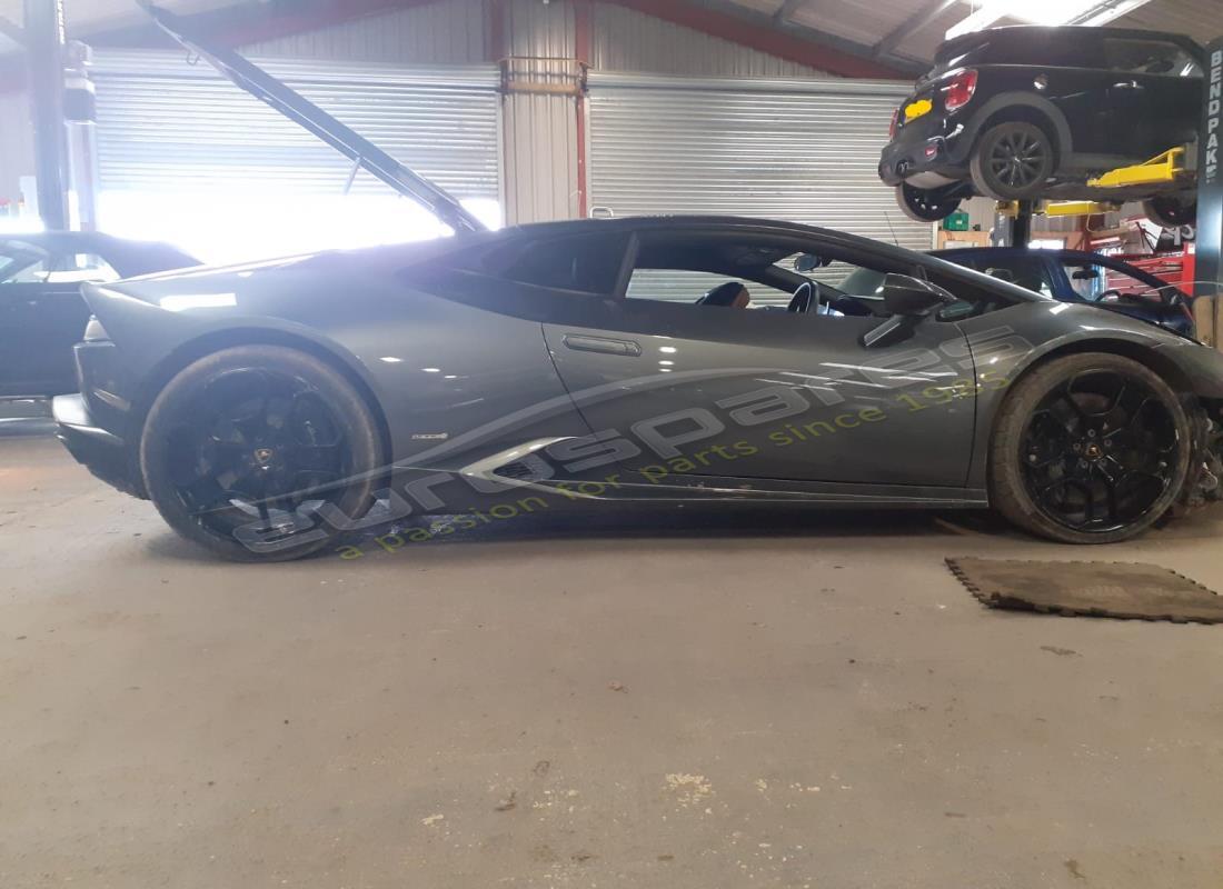 lamborghini lp610-4 coupe (2015) with 18,603 miles, being prepared for dismantling #6