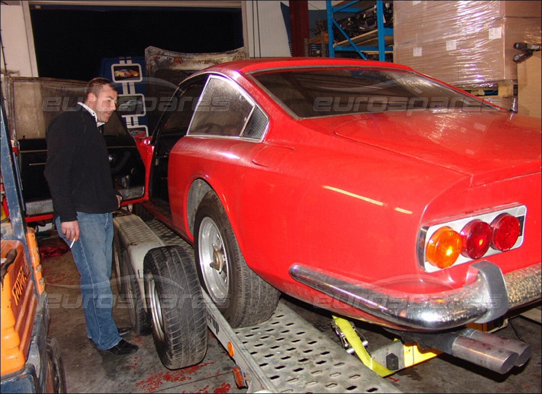ferrari 365 gt 2+2 (mechanical) with unknown, being prepared for dismantling #10