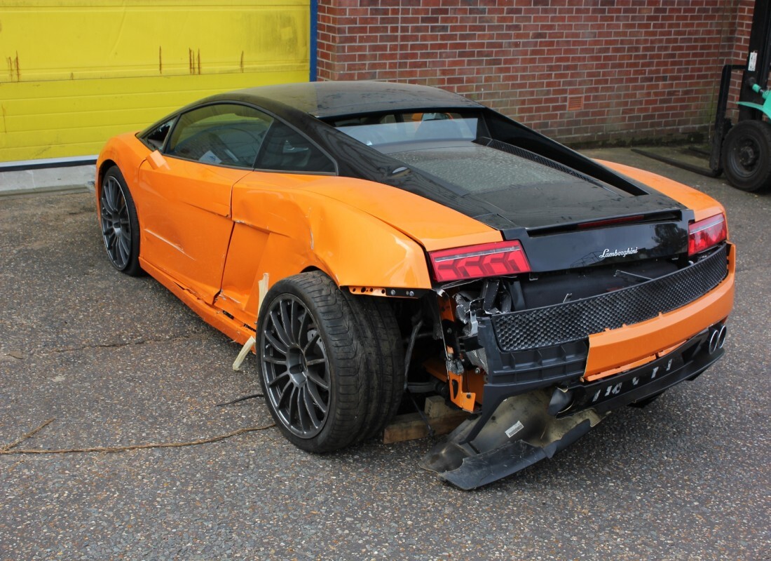 lamborghini lp560-4 coupe (2011) with 15,249 miles, being prepared for dismantling #3