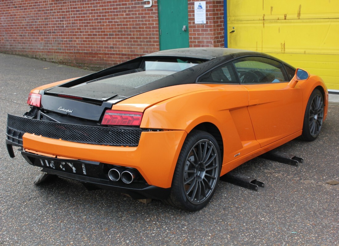 lamborghini lp560-4 coupe (2011) with 15,249 miles, being prepared for dismantling #4