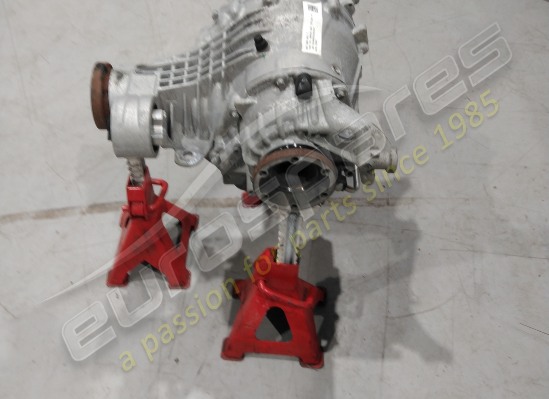 used lamborghini rear differential 43/13. part number 0bx500043c (3)